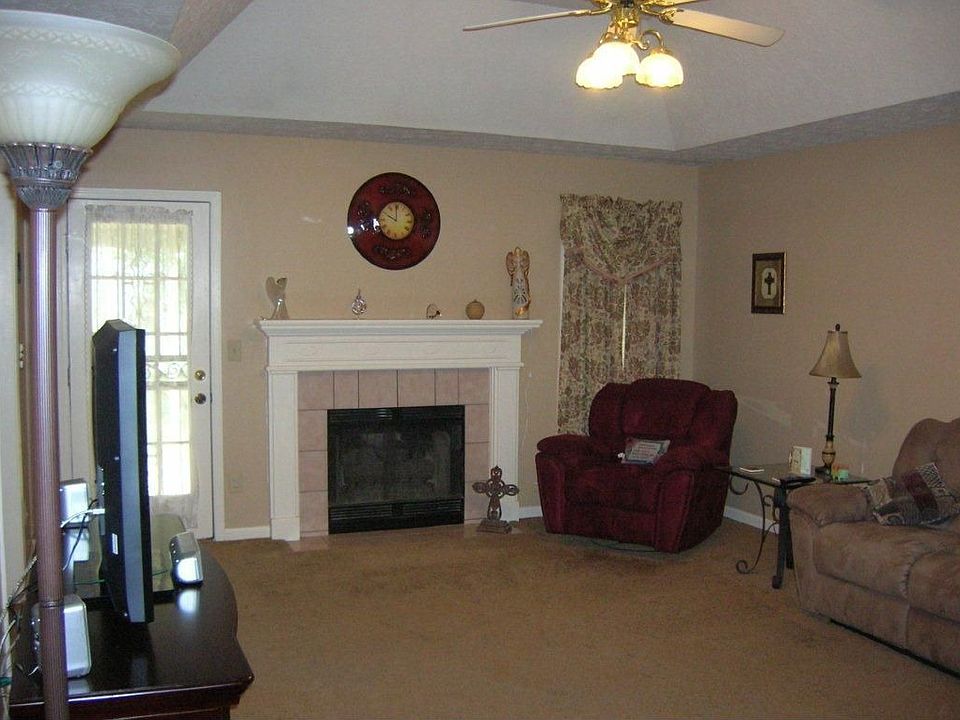 1st image of 3837 Berkshire Dr