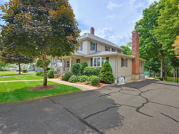 3rd image of 20 Marvin Ave