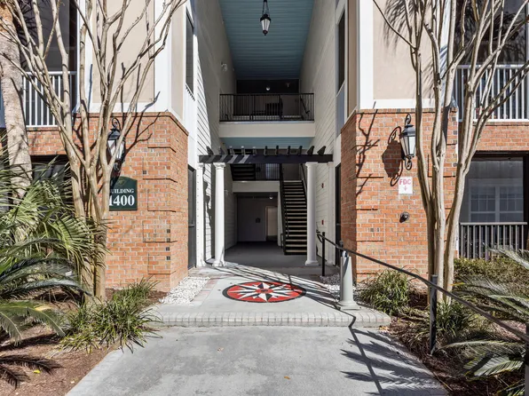 1416 Basildon Rd, Mount Pleasant, SC 29466