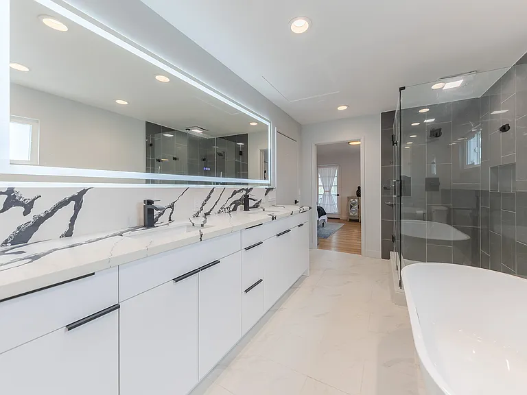 2522 Armacost Ave — Photo 55