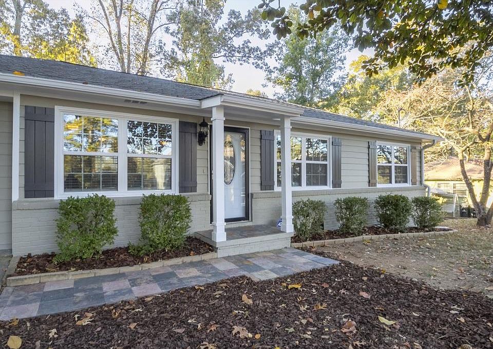 1st image of 1564 Gaylor Cir SE