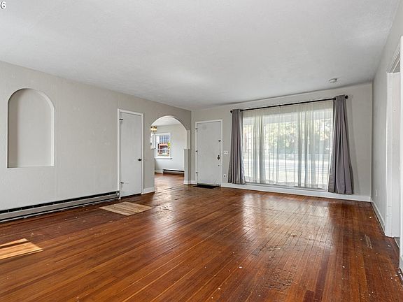 3rd image of 306 W 1st St