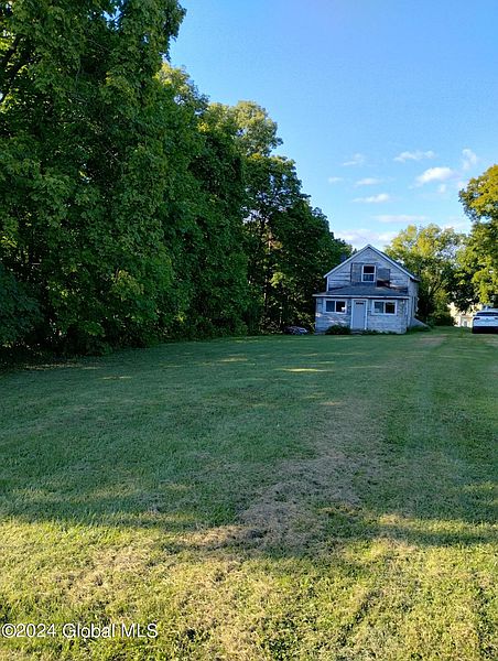 3rd image of 9 Battery Street