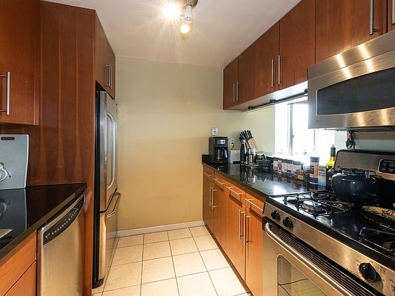 3rd image of 300 W 135th St APT 11B