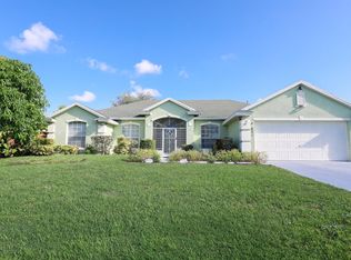 621 SW Sarazen Ave, Port Saint Lucie, FL 34953