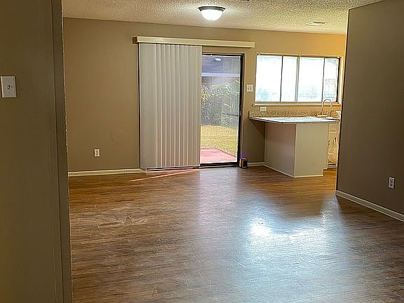 5th image of 205 Village Ln