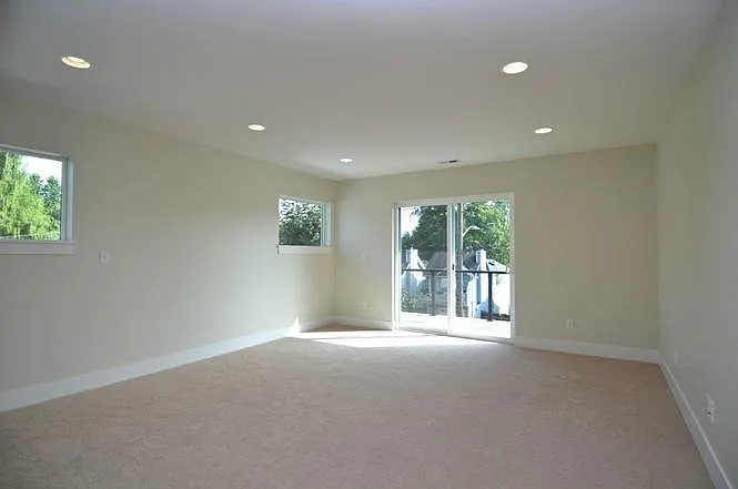 9105 20th Ave NE — Photo 14