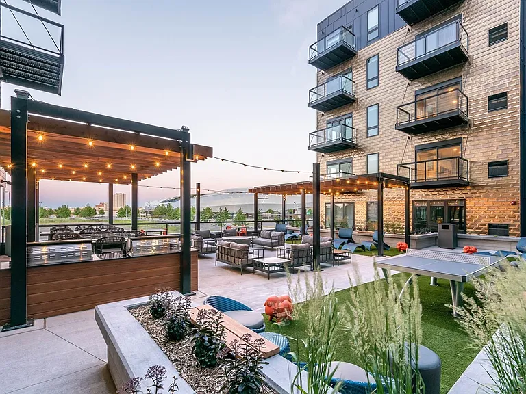 Pivot Apartments — Photo 10