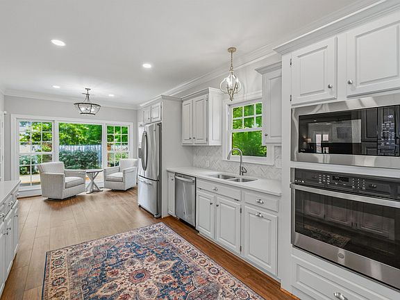 5th image of 1532 Ashley Wood Cir
