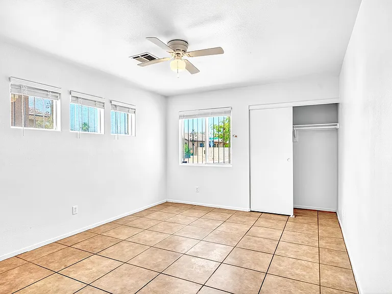 5683 Halvern Ave — Photo 6