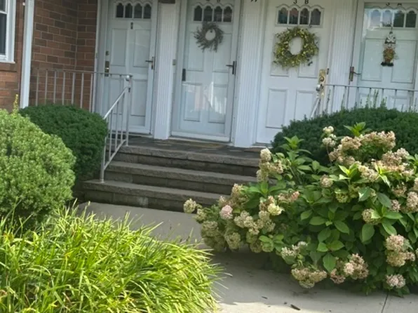 15 Cottage St, Midland Park, NJ