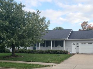 1139 E Grant St, Macomb, IL 61455