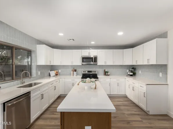 13021 W CROCUS Drive, El Mirage, AZ 85335