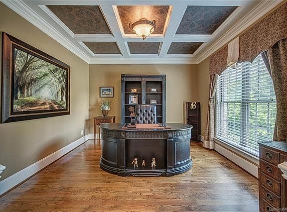 4th image of 3401 Araglin Dr