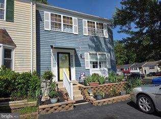 862 Holly Dr, La Plata, MD 20646