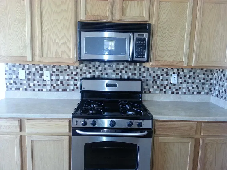2320 Academic Pl SE — Photo 9