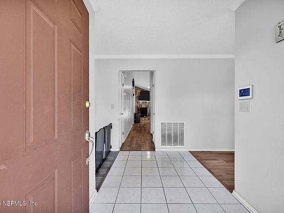 2nd image of 6420 DIAMOND LEAF Court N