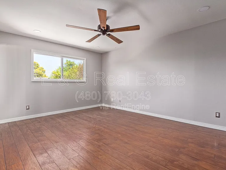 1640 E La Jolla Dr — Photo 15