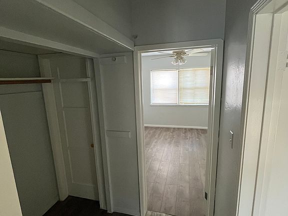 4th image of 4209 W 133rd St APT B