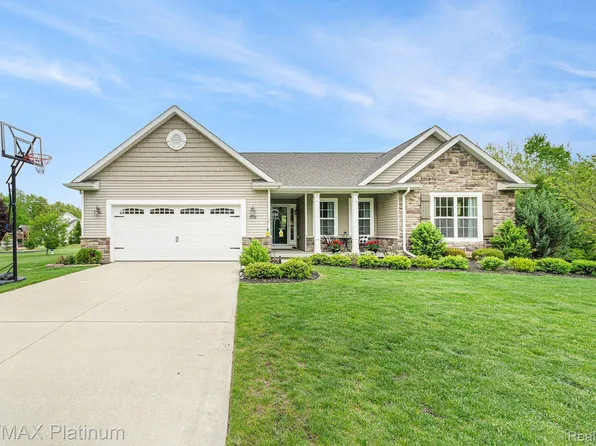 5956 Kerri Ln, Howell, MI 48855