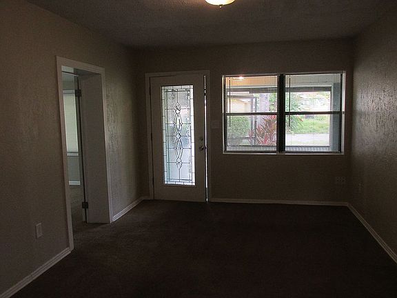 2nd image of 521 Monticello Ave