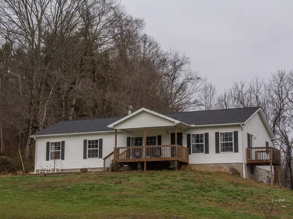 39374 State Route 689, Albany, OH 45710