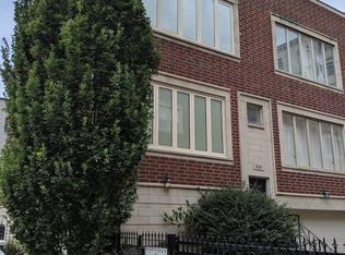 836 W Ancona St, Chicago, IL 60642