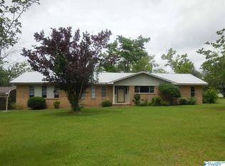 1115 Rhodes St NW, Hartselle, AL 35640