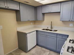 1693 E Rochelle Ave APT 3, Las Vegas, NV 89119
