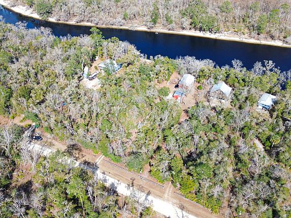4th image of SE River Dr Lot 22