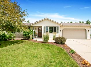 W201N16520 Hemlock St, Jackson, WI 53037