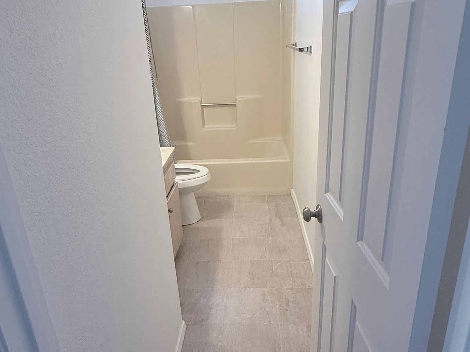 1902 Windmill Cir — Photo 3