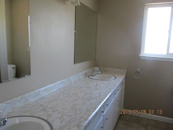 5th image of 15902 21st Ave