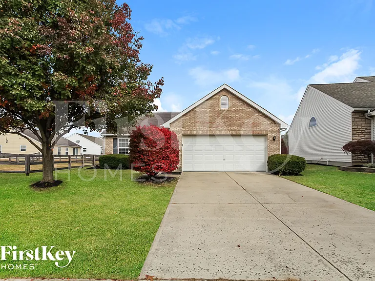 402 Red Tail Pl — Photo 1