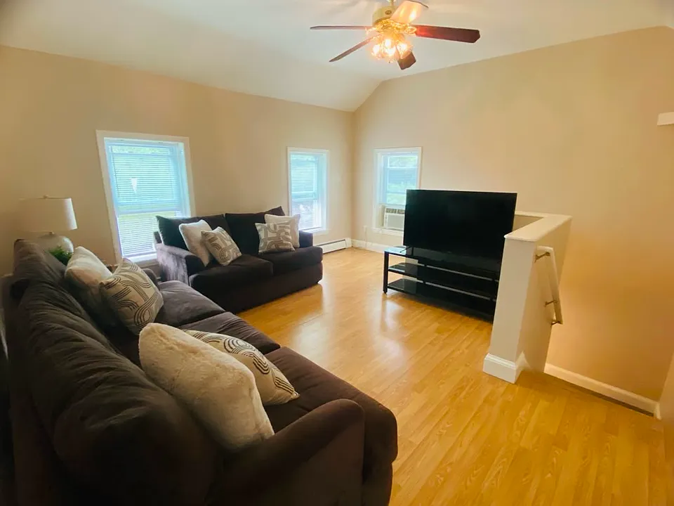 960 South St #2