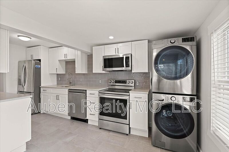 1st image of 4605 Harrison St #Uni