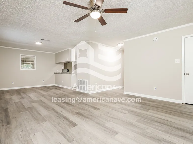 1192117_006_wm_-_living_room_12972155.jpg