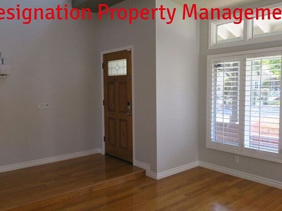 4th image of 1128 Rose Ave