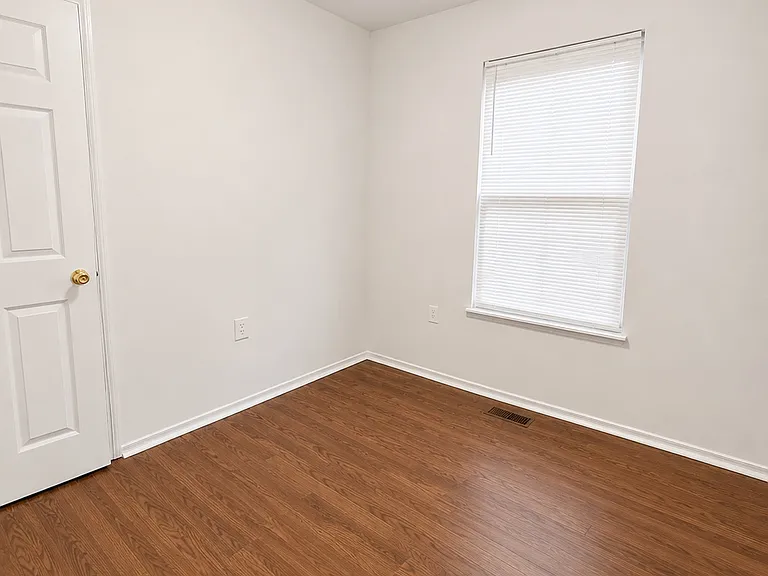 1238 Penn St NE #1 — Photo 9