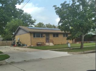 2220 E Blake St, Wichita, KS 67211