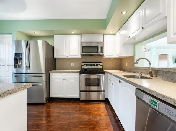 1100 SW 130th Ave APT 304H, Pembroke Pines, FL 33027