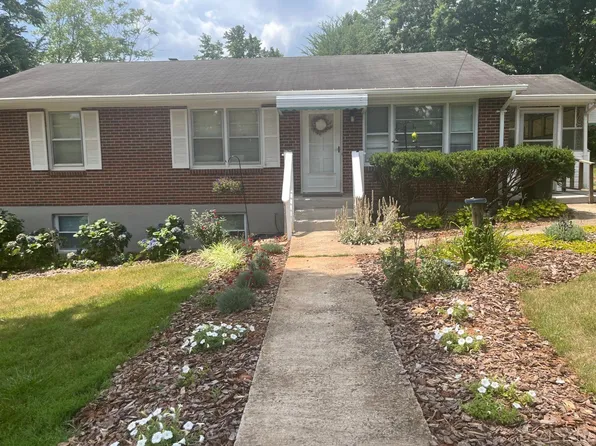 178 Eastview Dr, Madison Heights, VA 24572