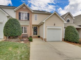 210 Misty Waters Ln, Jamestown, NC 27282