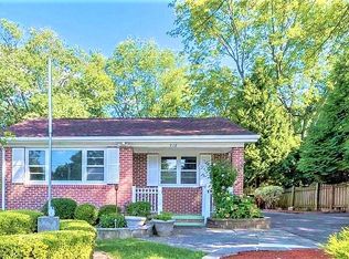 316 Valley View Ave SW, Leesburg, VA 20175