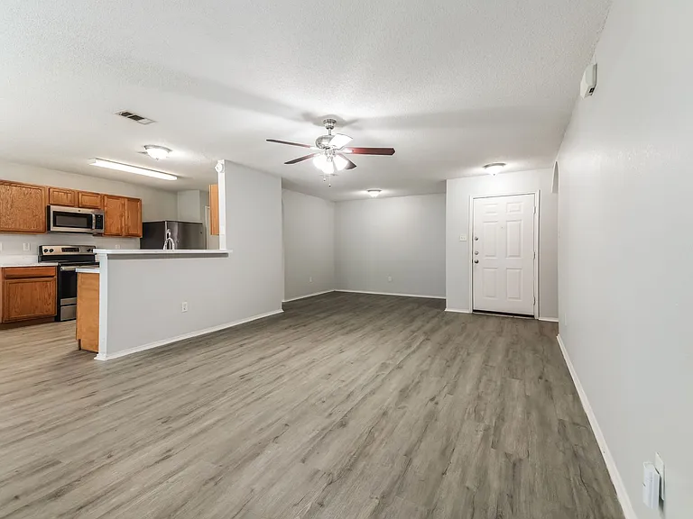 12805 Dove Field Ln — Photo 5