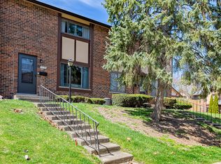 1S212 Ingersoll Ln, Villa Park, IL
