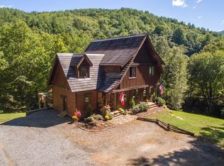 258 Bridgewater Dr, Hayesville, NC 28904