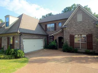 10103 Cypress Plantation Dr S, Olive Branch, MS 38654