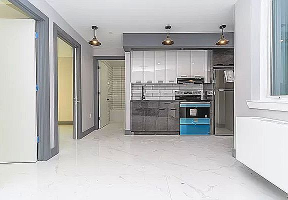 2nd image of 1468 Eastern Pkwy #7C