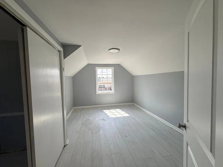 2801 Columbia Ave — Photo 17